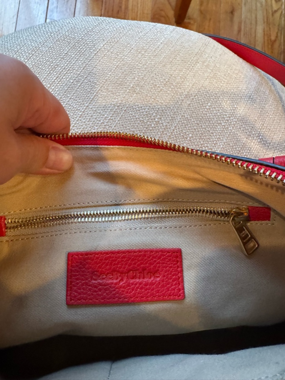 See By Chloe Red Leather Shoulder Bag with Braided Ring - Picture 6 of 8